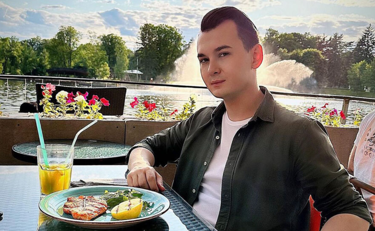 Антон Беккужев считает Надю Ермакову и Артёма Герасимова сладкой парочкой Антон Беккужев считает Надю Ермакову и Артёма Герасимова сладкой парочкой