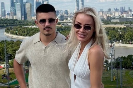 Кристина Лясковец возмущается, наблюдая в спортзале девушек с филлерами сзади