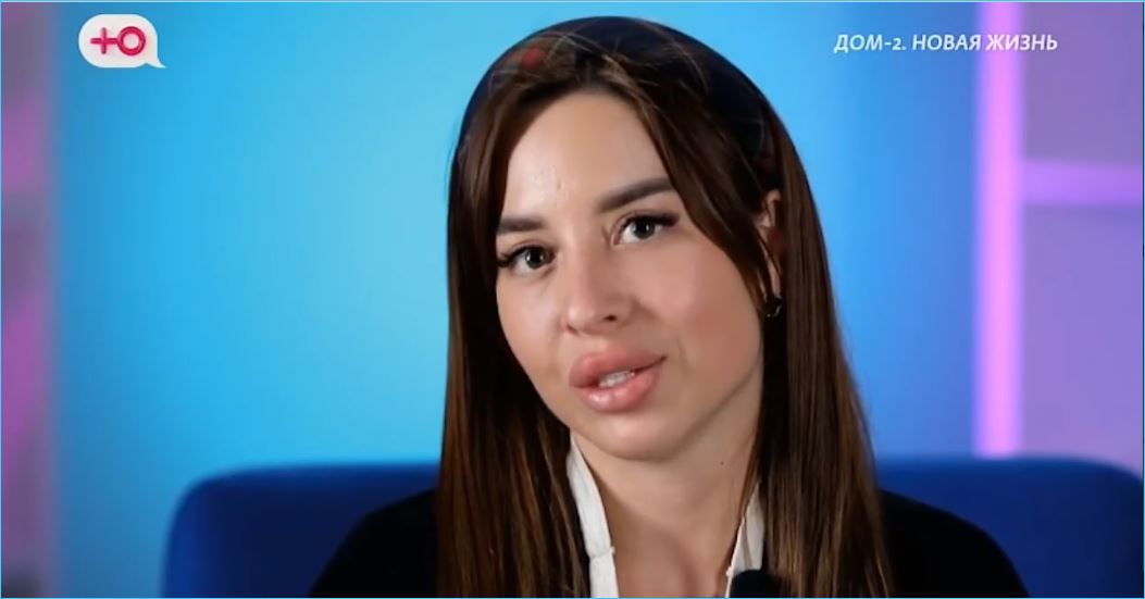 Евгения Хорошева обижена на Алексея Адеева, считающего её не готовой к семье Евгения Хорошева обижена на Алексея Адеева, считающего её не готовой к семье