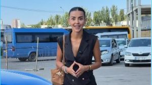 как Кристина Бухынбалтэ проводит отпуск с питомцем Лео