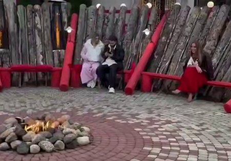 Ромашову предложили полететь с Хорошевым в Китай и бросить беременную жену на Поляне