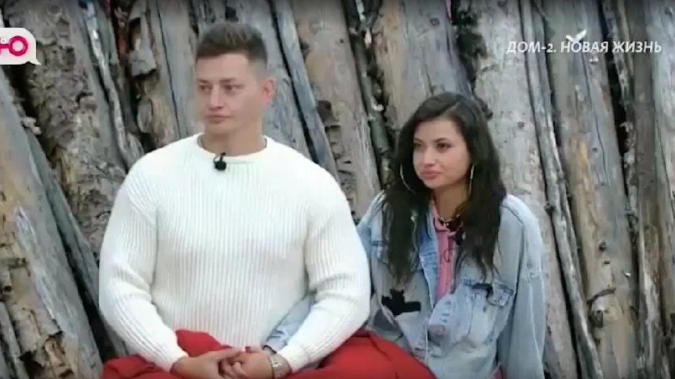 Карина Клочкова влюблена в Хорошева, по мнению Элины Рахимовой