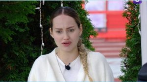 как Виктория Салибекова лихорадочно ищет помощников себе, пока безуспешно