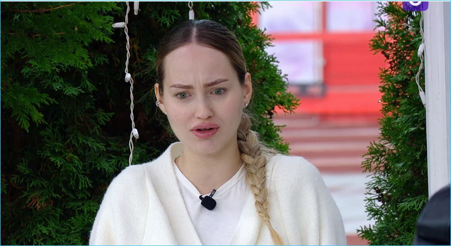 Виктория Салибекова лихорадочно ищет помощников себе, пока безуспешно Виктория Салибекова лихорадочно ищет помощников себе, пока безуспешно