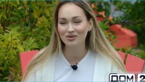 как Виктория Салибекова хотела бы, чтобы муж уволился с работы и сидел рядом с нею