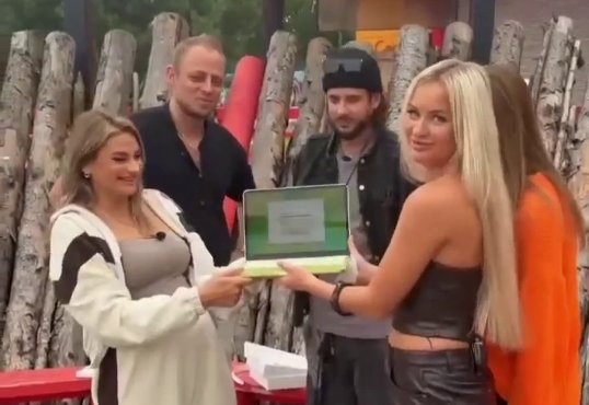 Надежда Ермакова заманивает на дом 2 нового холостяка