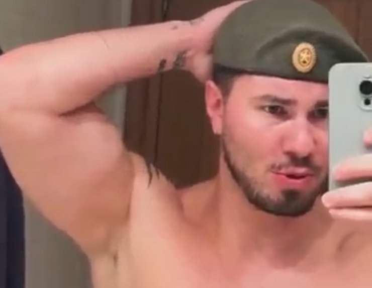 Сергей Хорошев жалеет о том, что приехал домой без Жени Дорожкиной