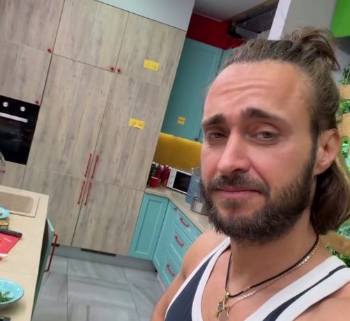 Алексей Безус пригласил Женю Дорожкину строить отношения на Дом 2