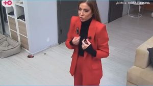 вот Как Надежда Ермакова всё не может покинуть Дом 2